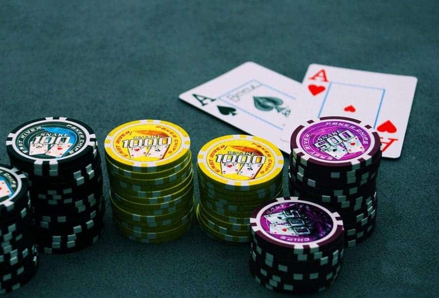 Cuộc chiến tâm lý trong game bài Poker trực tuyến