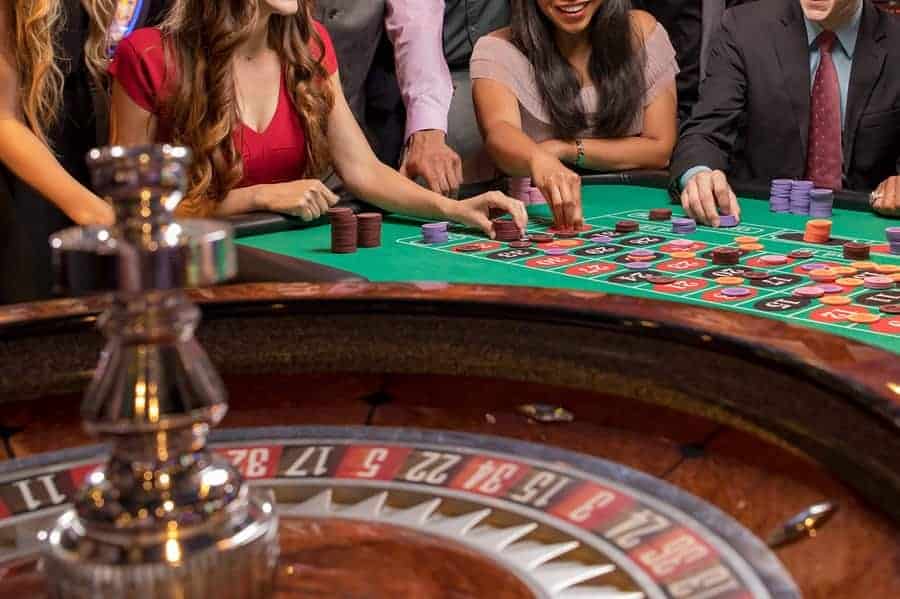 Chơi Roulette đơn giản mà chắc thắng tại cổng casino online