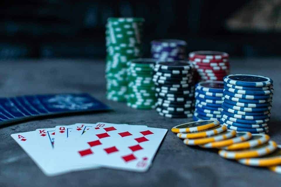 Muốn chiến thắng canh bạc Baccarat online cần kỹ năng gì?