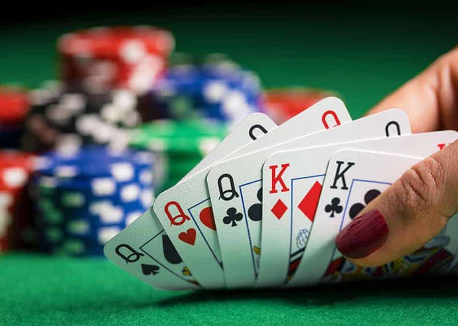 Nguyên do khiến cho game Poker ngày một HOT