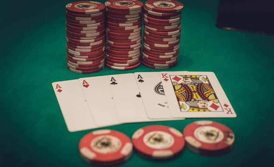 Các bí kíp giữ tiền trong trò chơi Poker