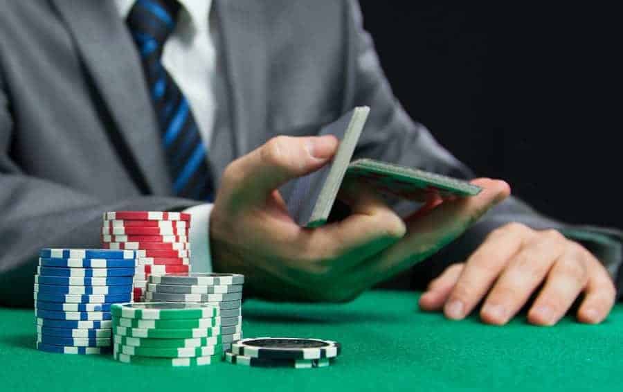 Khi chơi Baccarat người chơi cần chú ý đến những điều sau