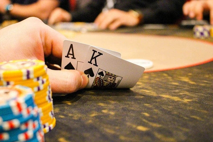 Bạn có thắc mắc vì sao Blackjack lại thu hút như thế?