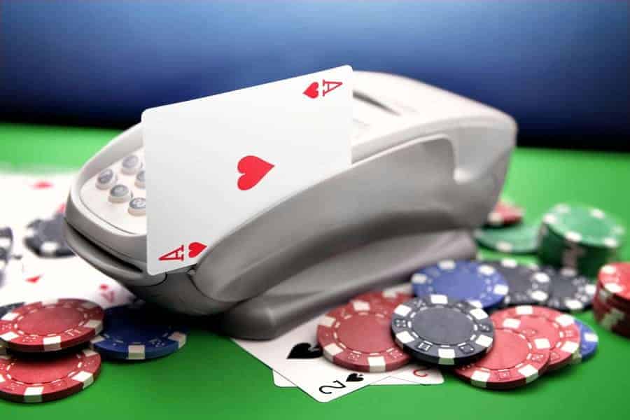 Poker online có khó để chinh phục hay không?