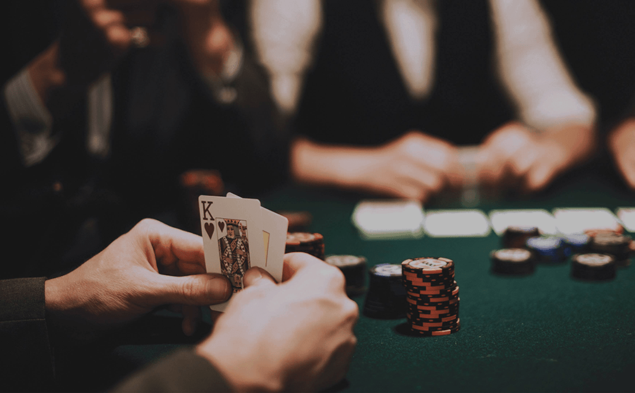 Những ý nghĩ sai lầm khi chơi Poker mà ai cũng từng trải - Hình 1