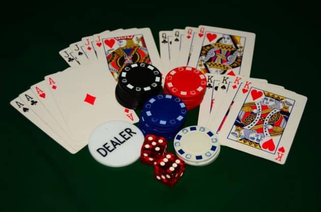 3 nguyen tac bat di bat dich ban can biet khi choi Poker online