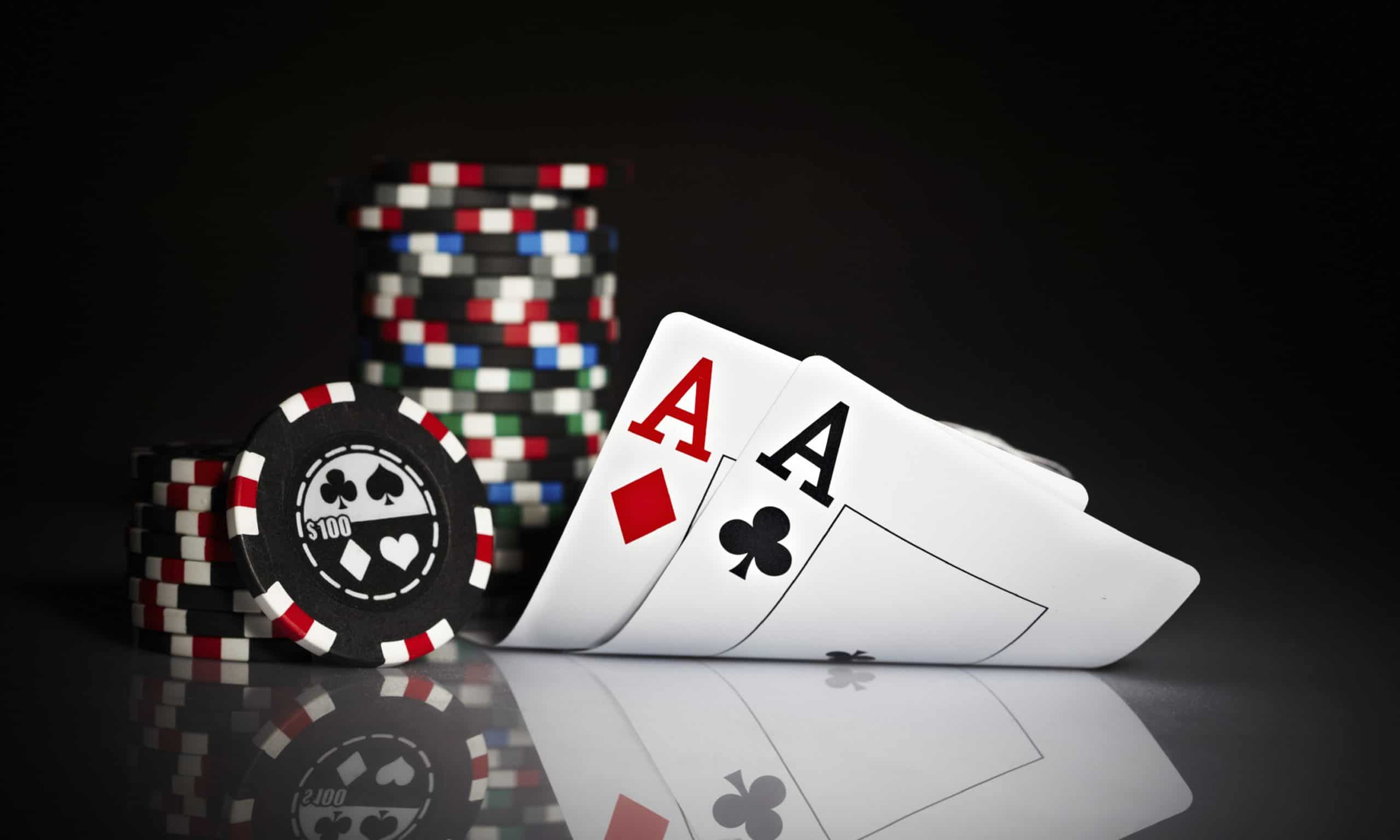 Những kiến thức để khởi động game bài poker ăn tiền