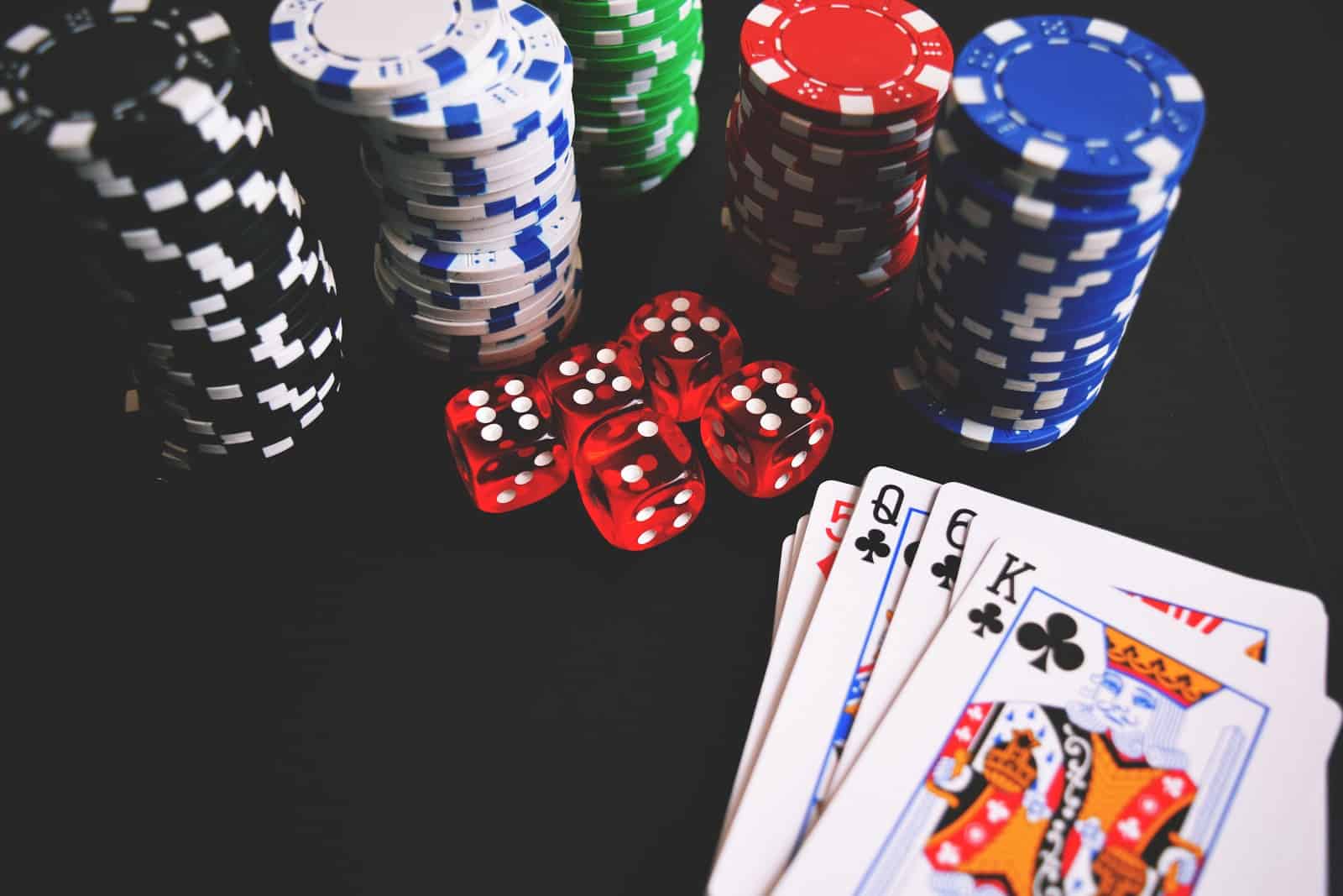 bet188 và một số cách chơi hiệu quả trong tựa game tiến lên miền Nam?